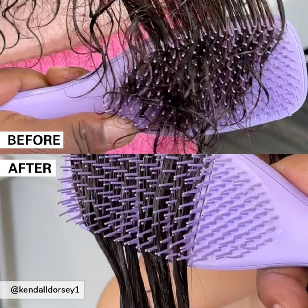 Borstel door krullend haar voor en na Color Wow Curl Wow Snag-Free Pre-Shampoo Detangler