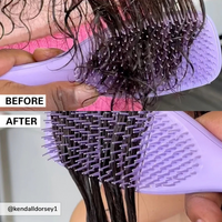 Borstel door krullend haar voor en na Color Wow Curl Wow Snag-Free Pre-Shampoo Detangler