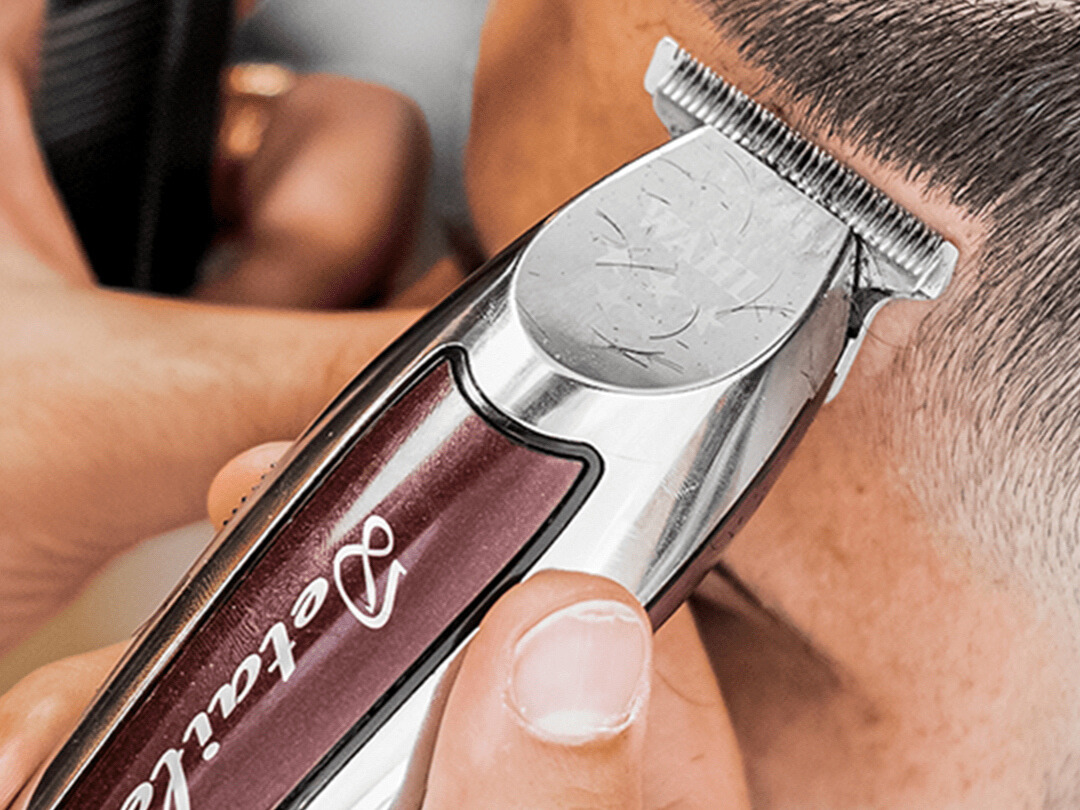 Wahl Corldess Detailer trimmer bij man